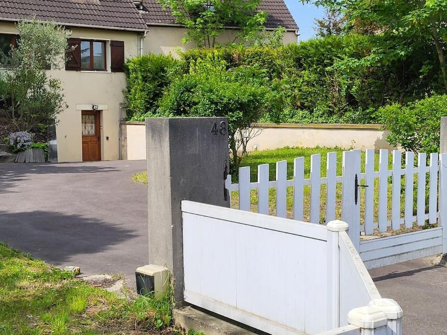 Appartement Paris Disneyland, Parking Gratuit, Rer A Noisy-le-Grand Exteriör bild